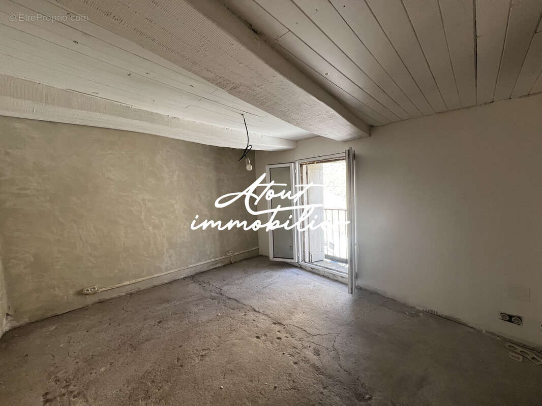 Nebian - maison de village a renover - photo 8