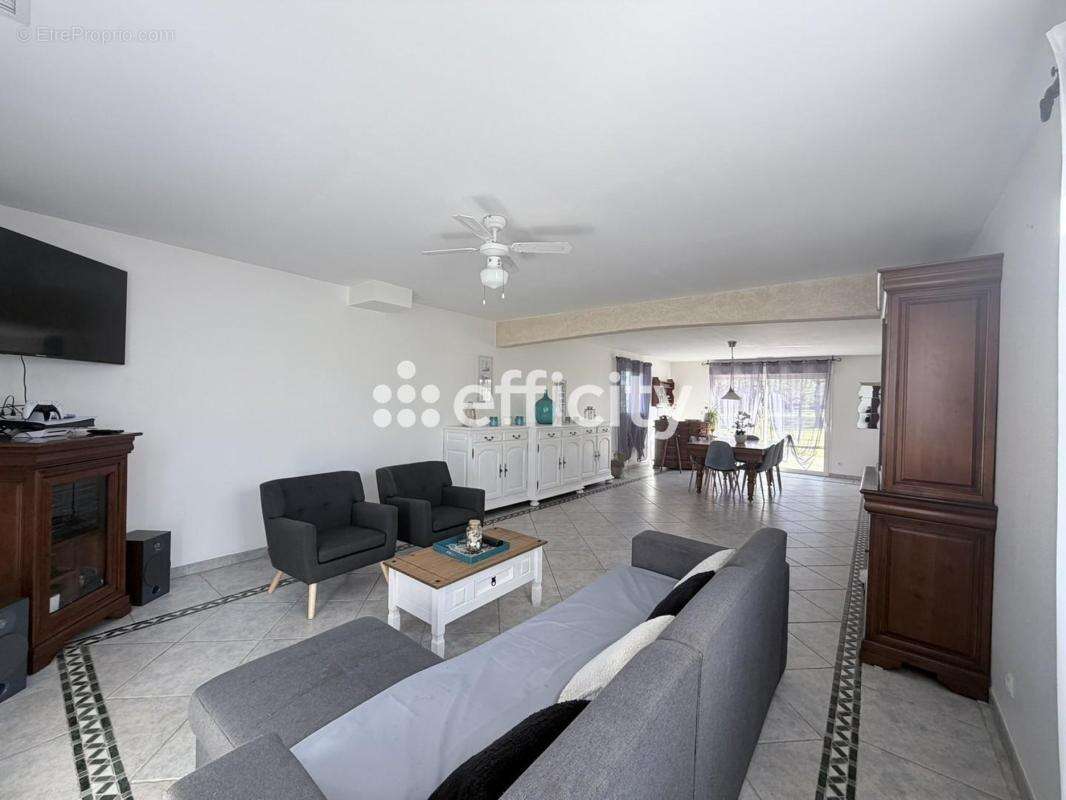 Maison à MOULEYDIER