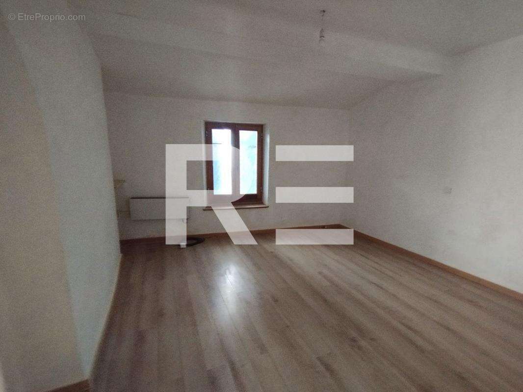 Maison de ville au coeur du village de St Gilles - photo 8