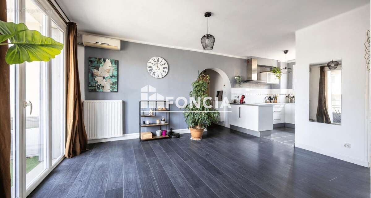 T2 Bis (ancien T3) rénové 58m2 avec balcon / Quartier Jolimont - photo 4