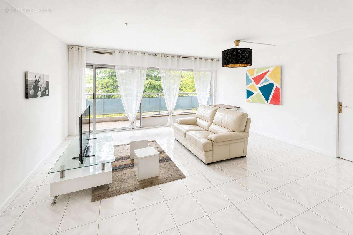Appartement T4 - 77 m2 - Évry-Courcouronnes - photo 6