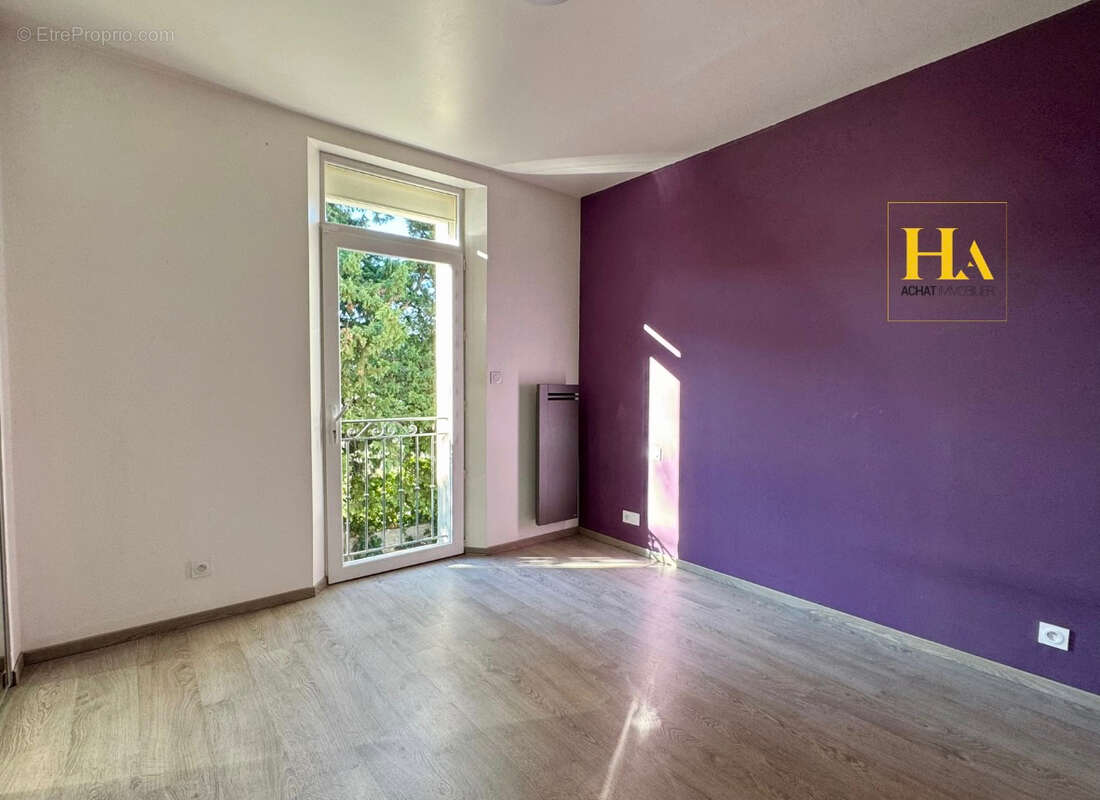 Maison à MONTELIMAR