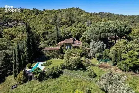 Maison 620 m² à La Garde-Freinet  - photo 3