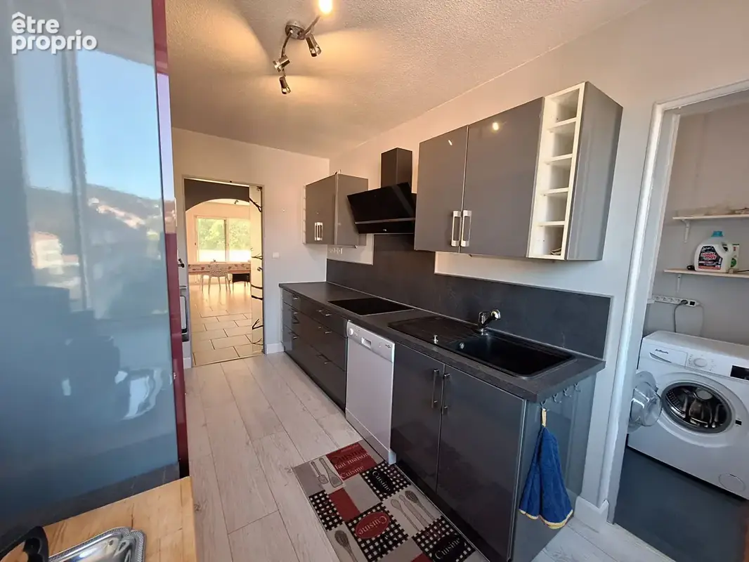 Appartement  4 pièces - 2 chambres- Traversant SUD-NORD - 79.26 m2 - photo 4