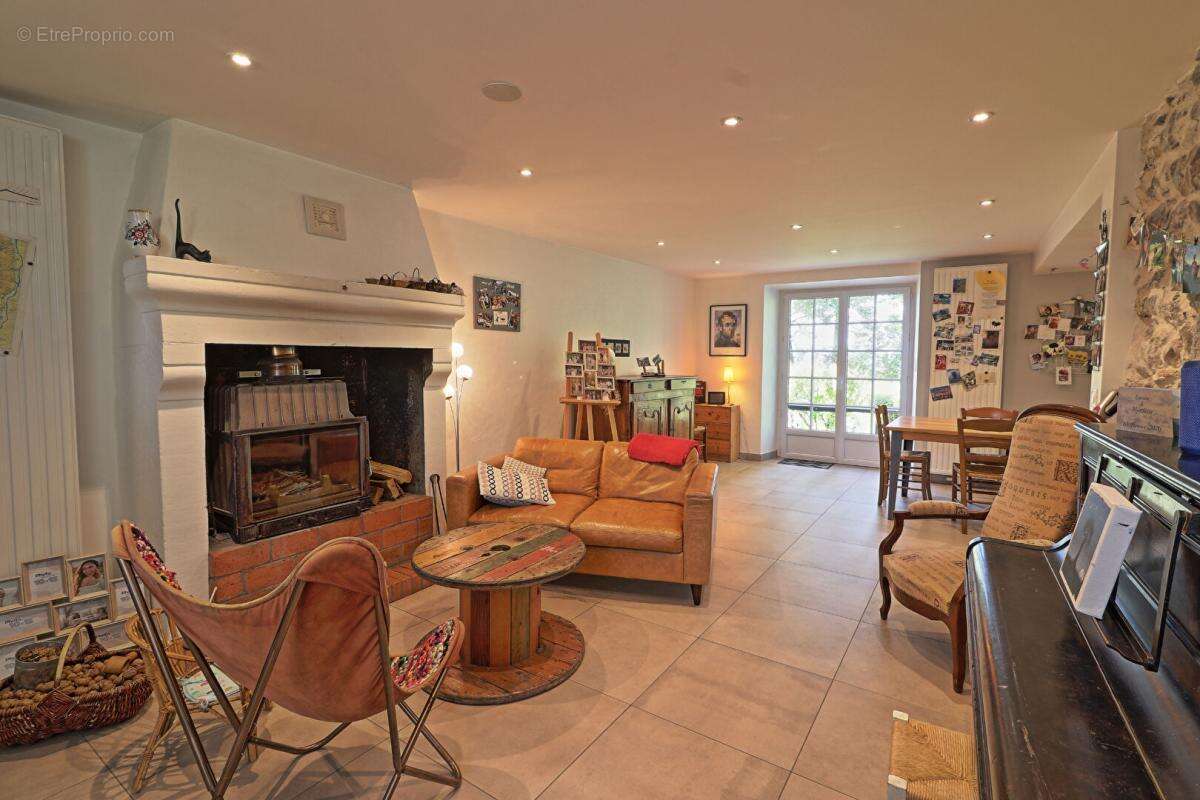 Maison à ALBY-SUR-CHERAN