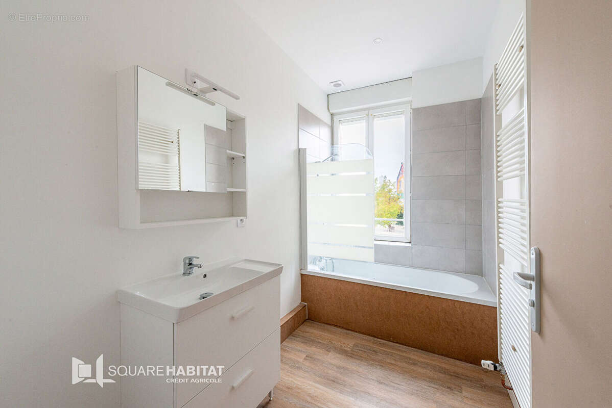 Maison à SAINT-AMAND-LES-EAUX