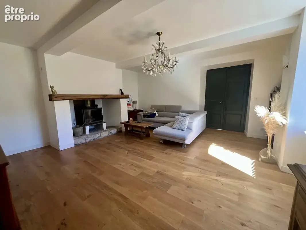 Belle maison de caractère rénovée, 4 chambres, dépendances, 1,7ha de terrain - photo 5