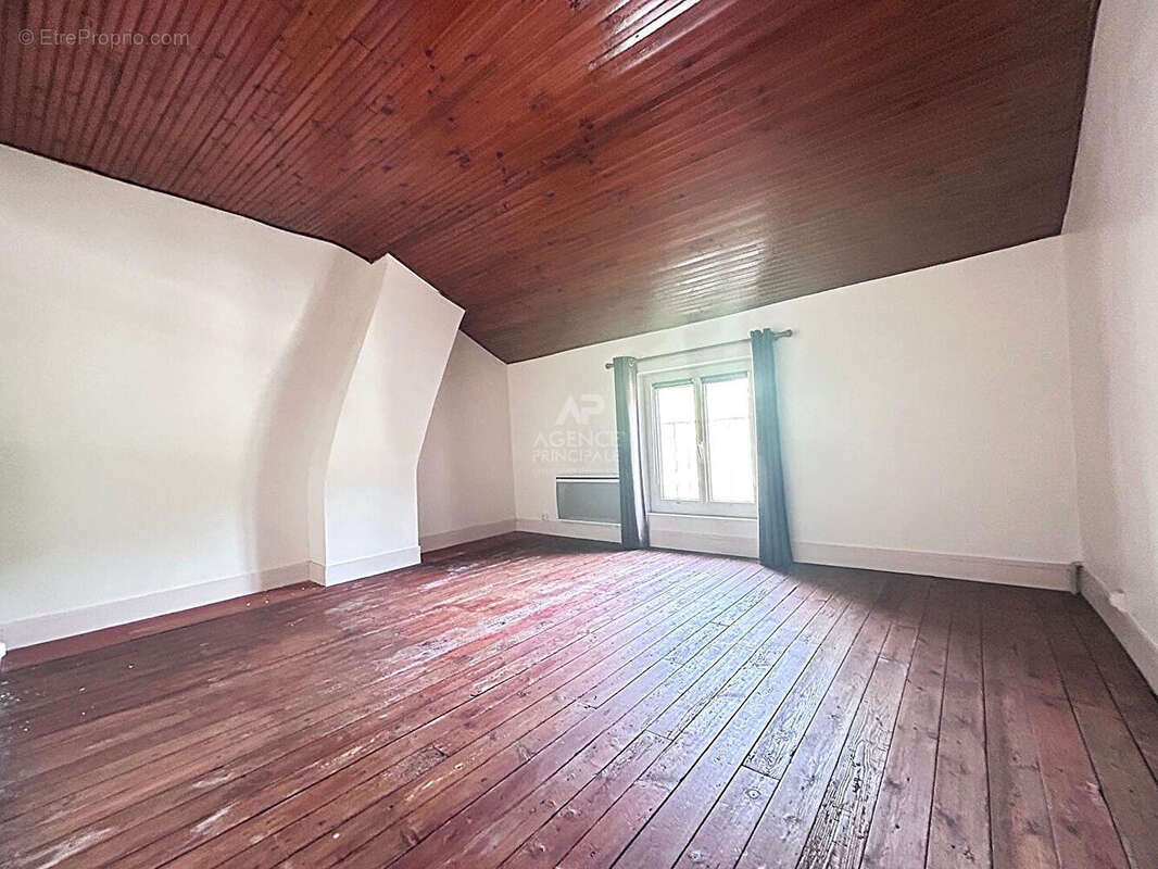 Maison Vaux-sur-seine 7 pièce(s) 164.23 m2 - photo 11
