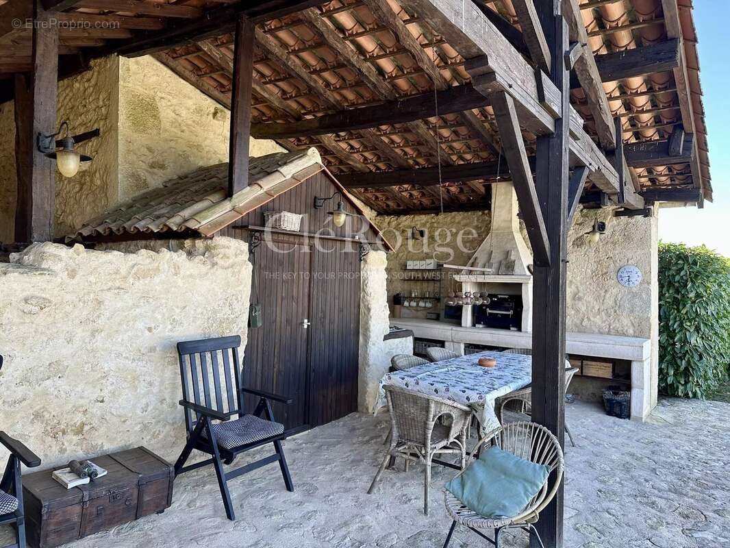 Maison à GENSAC