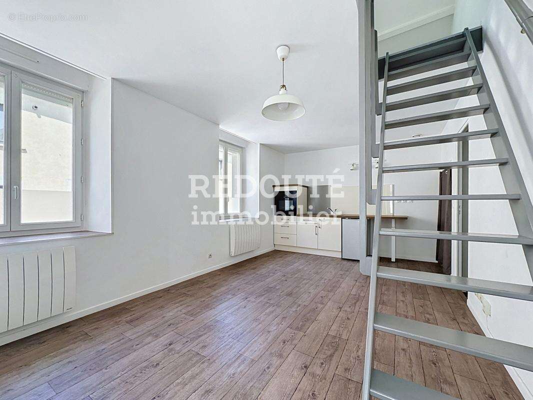 Luton - appartement de type avec jardin et dependance - photo 2