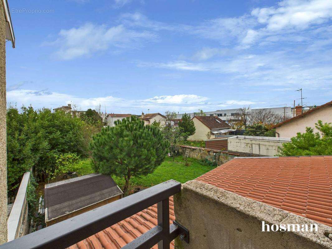 Maison à PIERRE-BENITE