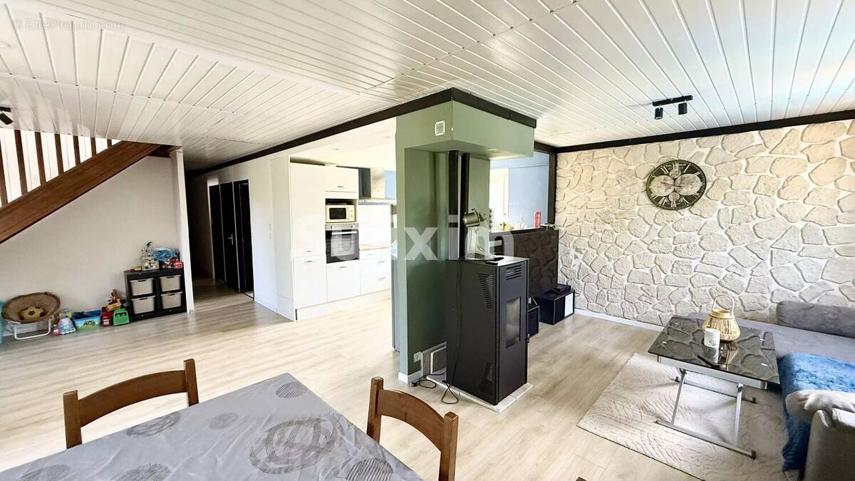 Maison à CHAPOIS