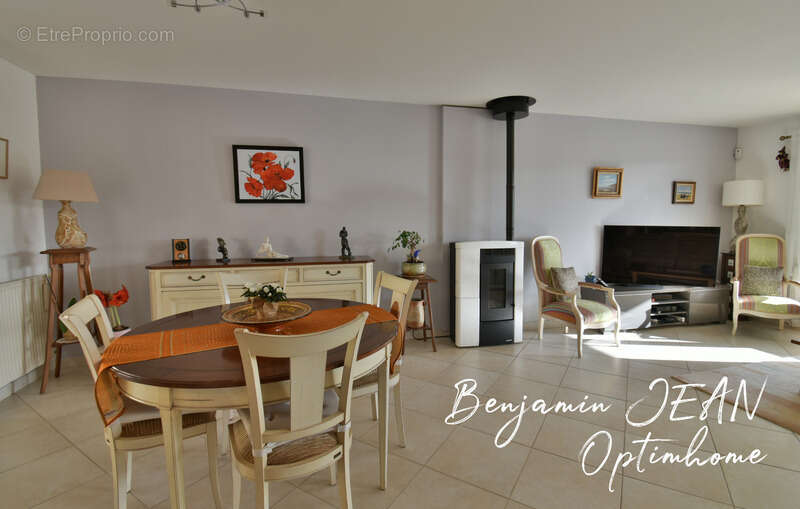 Maison à NISSAN-LEZ-ENSERUNE