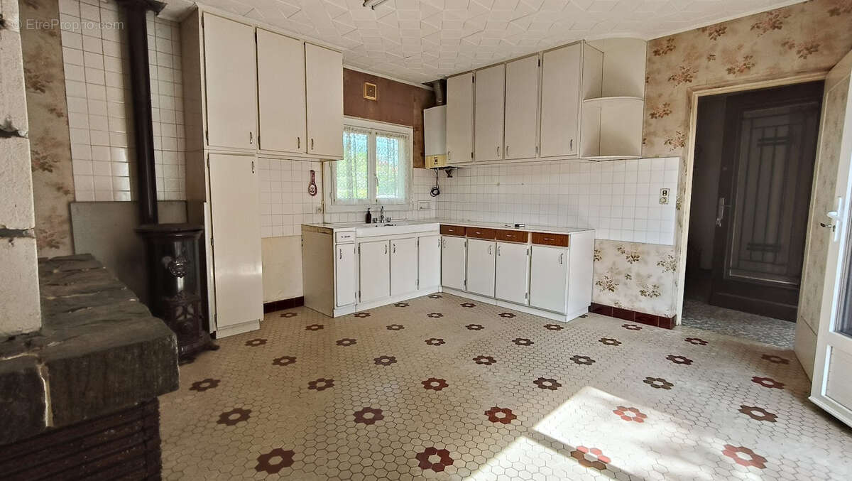 Maison à SAINT-CIERS-SUR-GIRONDE