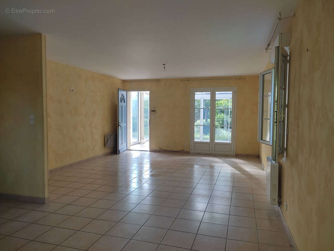 Maison à MESCHERS-SUR-GIRONDE