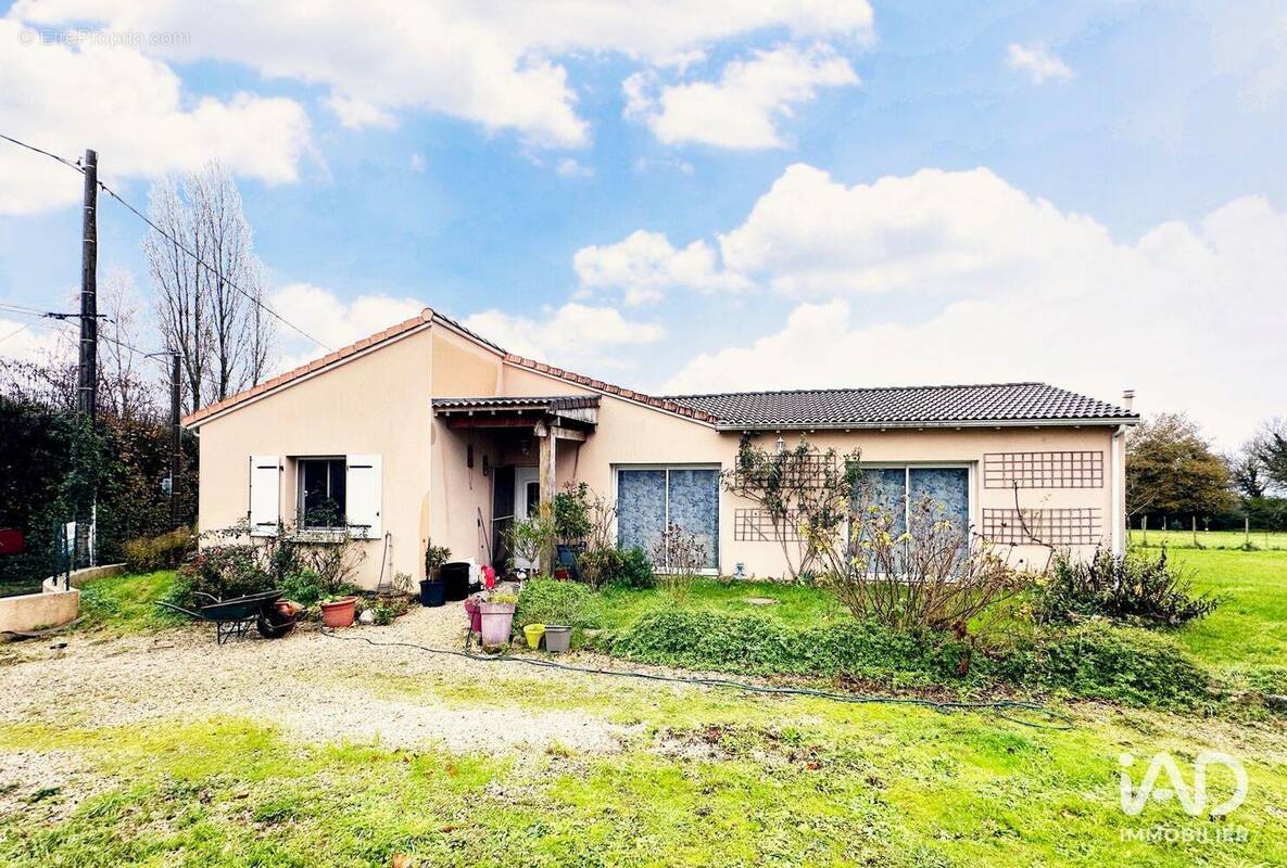 Photo 1 - Maison à LORIGNE