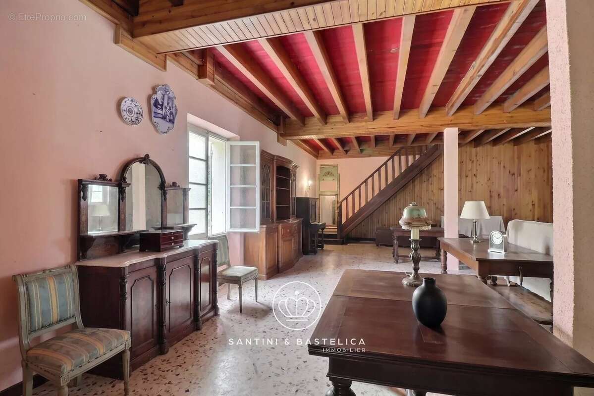 Maison à rénover 160 m² à Sari-d'Orcino - photo 11