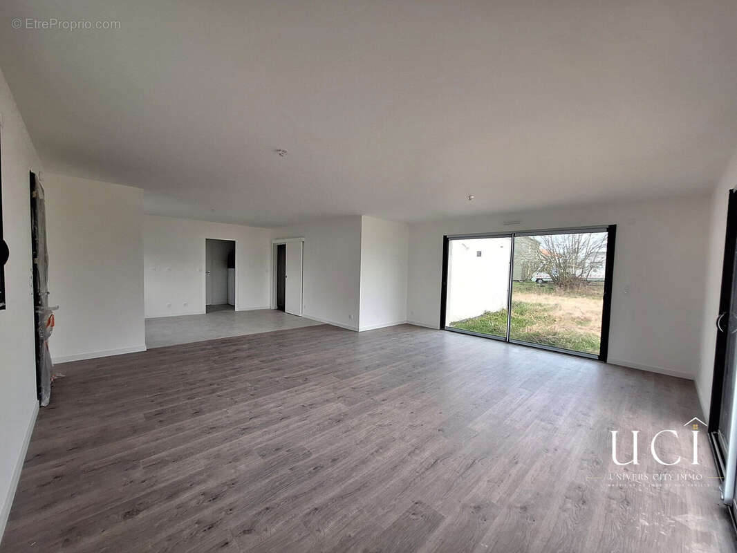 Maison 117 m² à Le Loroux-Bottereau  - photo 2