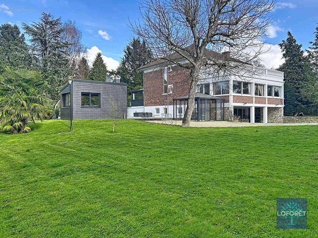 Maison à MAGNY-LE-HONGRE