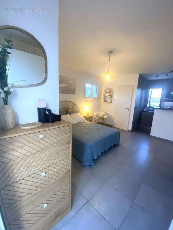 Maison à SAINT-HILAIRE-DE-BRETHMAS