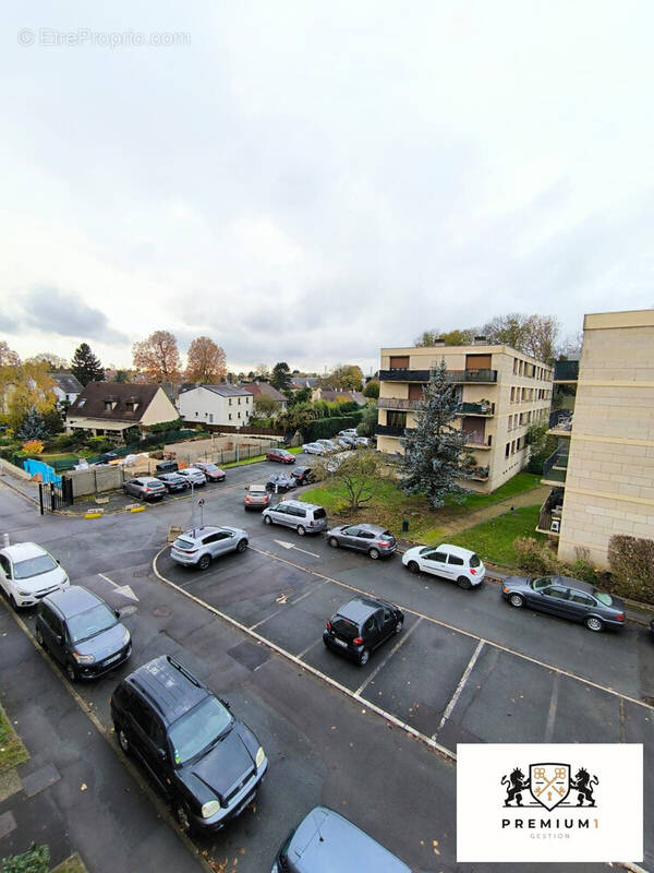 Appartement à LE THILLAY