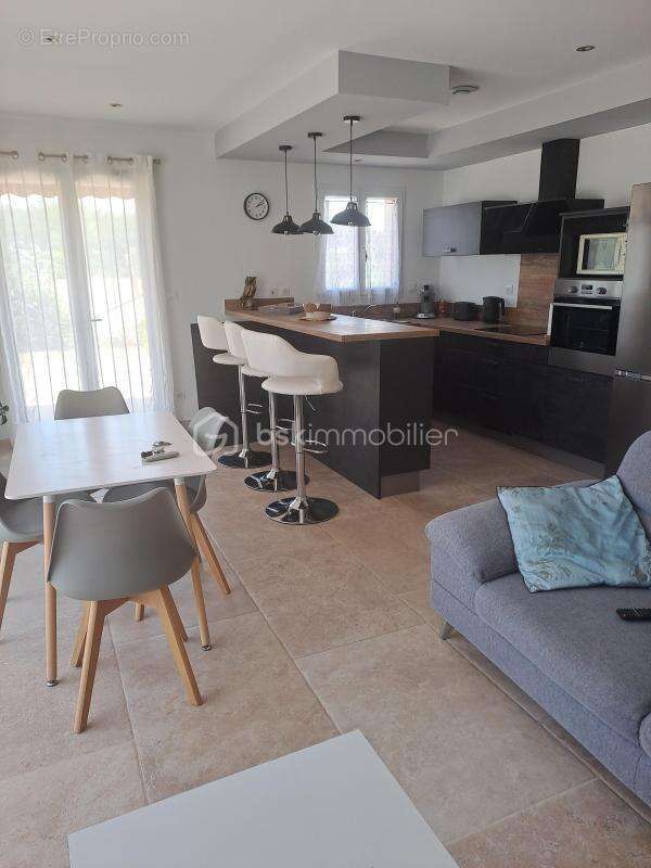 Maison à SAINTE-TULLE