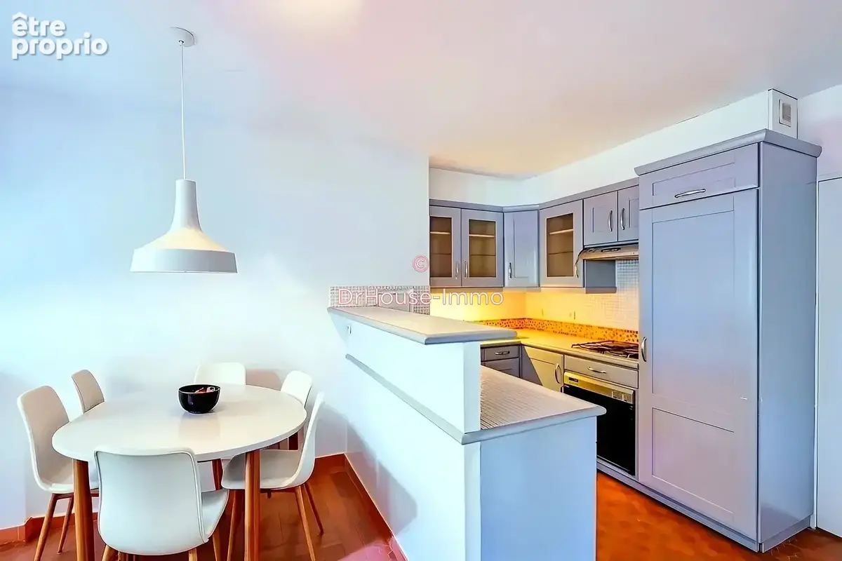 Appartement 3 pièces 71 m² à vendre à Sevres (92310) - photo 2