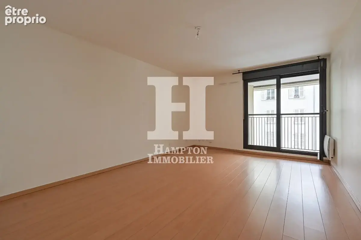 Exclusivité. M° Ourcq / Rue Adolphe Mille. Appartement 3 pièces de 66.33m² - photo 2
