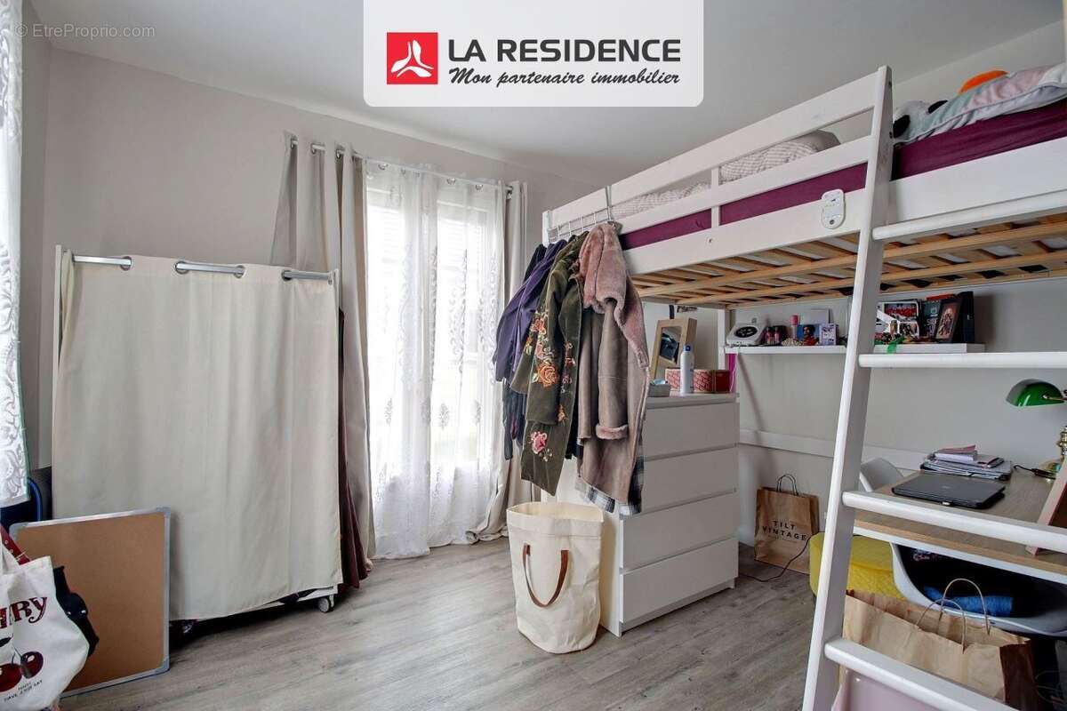 Maison à SAINT-ETIENNE-DU-ROUVRAY