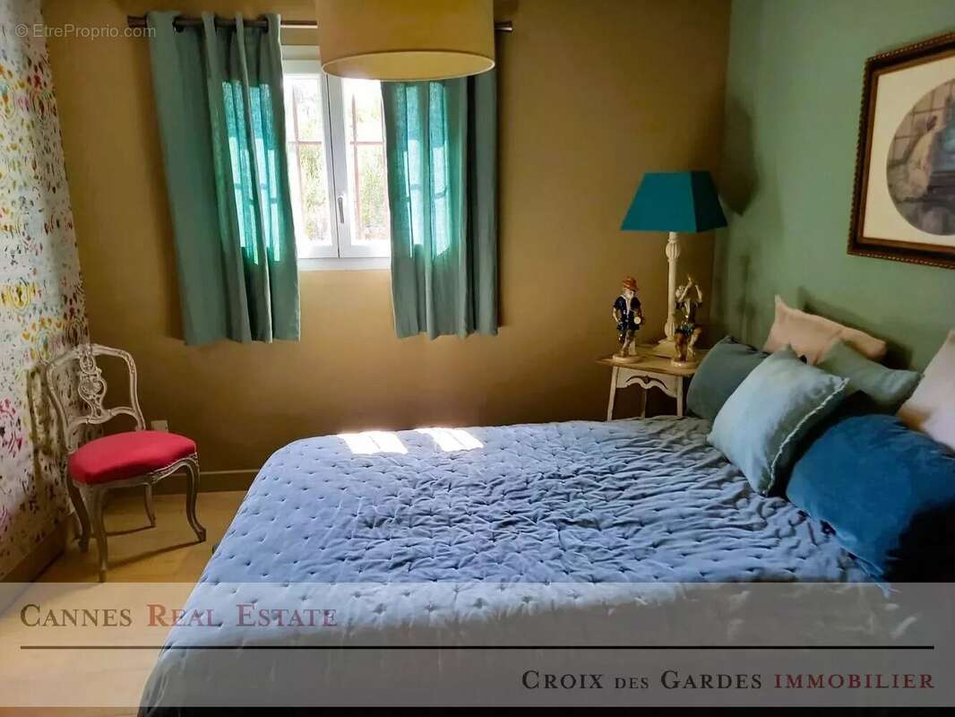 Maison au calme à pied du village avec jardin arboré et dépendance - photo 14