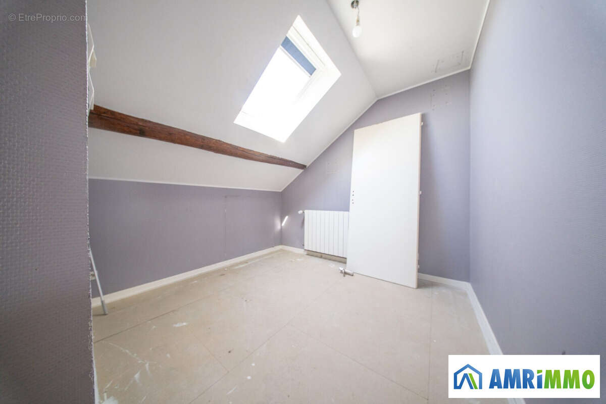 Appartement 44 m² à Crusnes  - photo 2