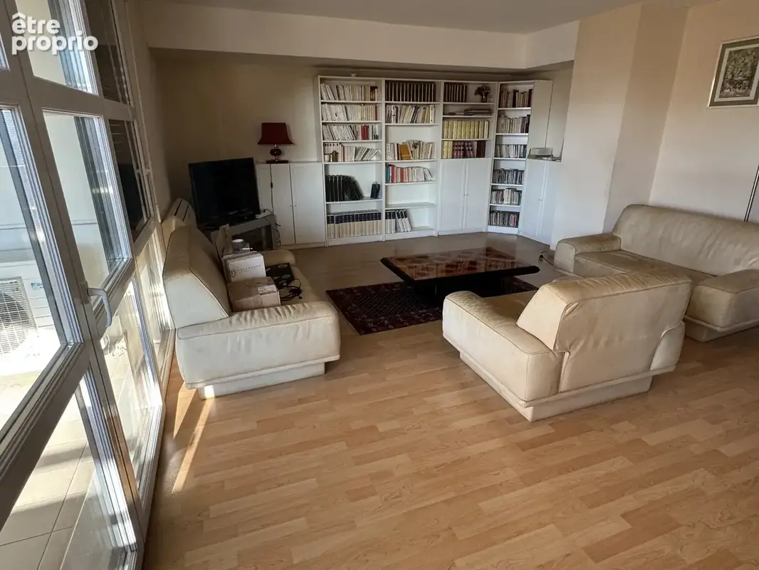 Appartement t4  118.70 m2 quartier marengo - photo 2