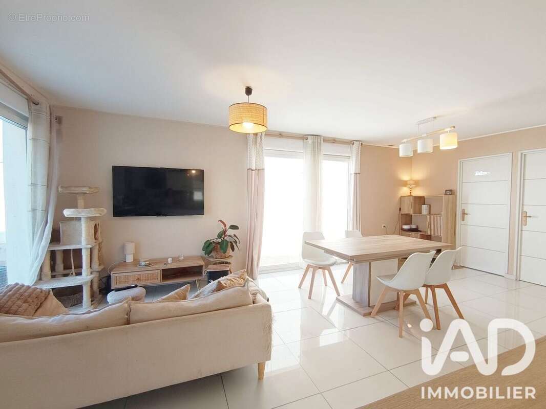 Maison 110 m² à Michery  - photo 2