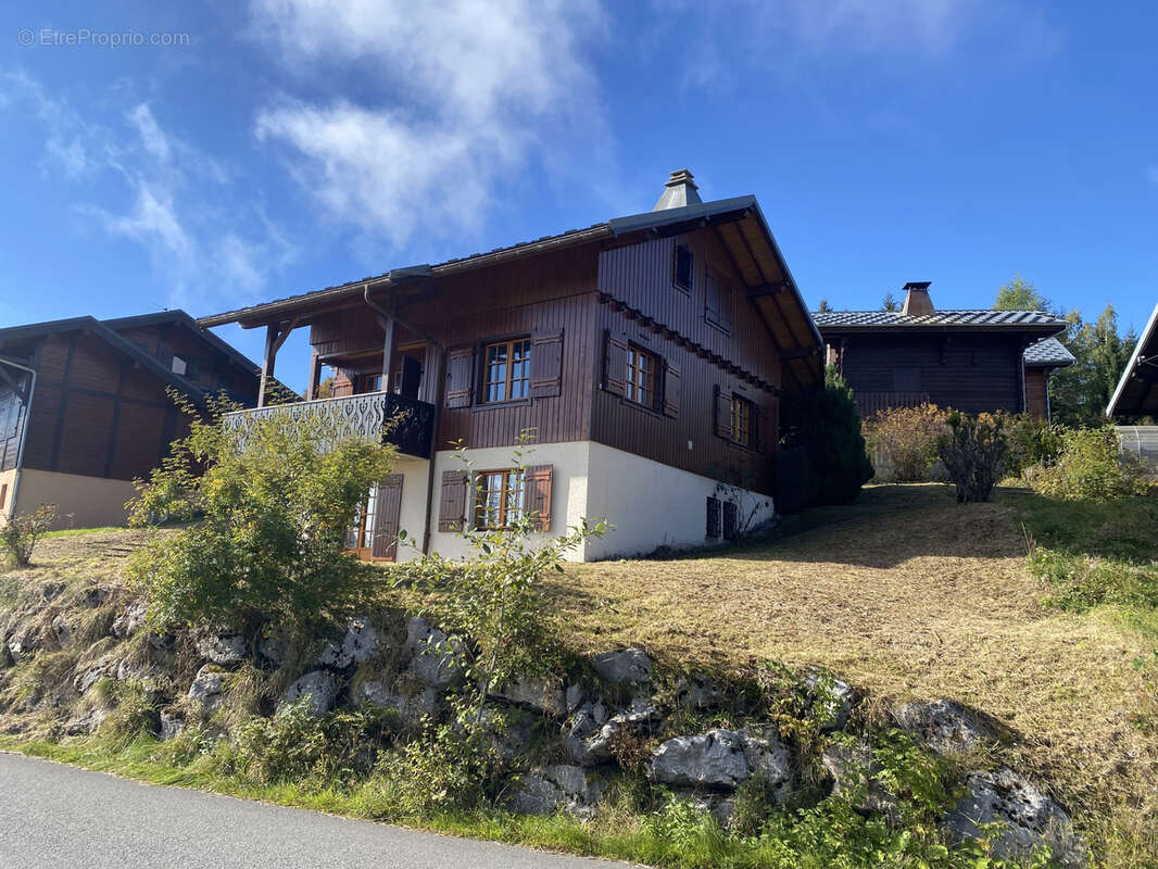 Maison à TANINGES