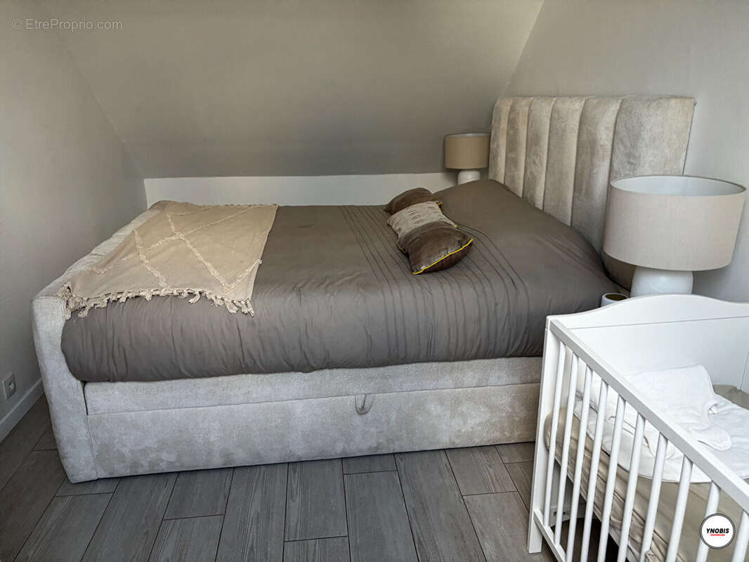 Maison à ROSNY-SUR-SEINE