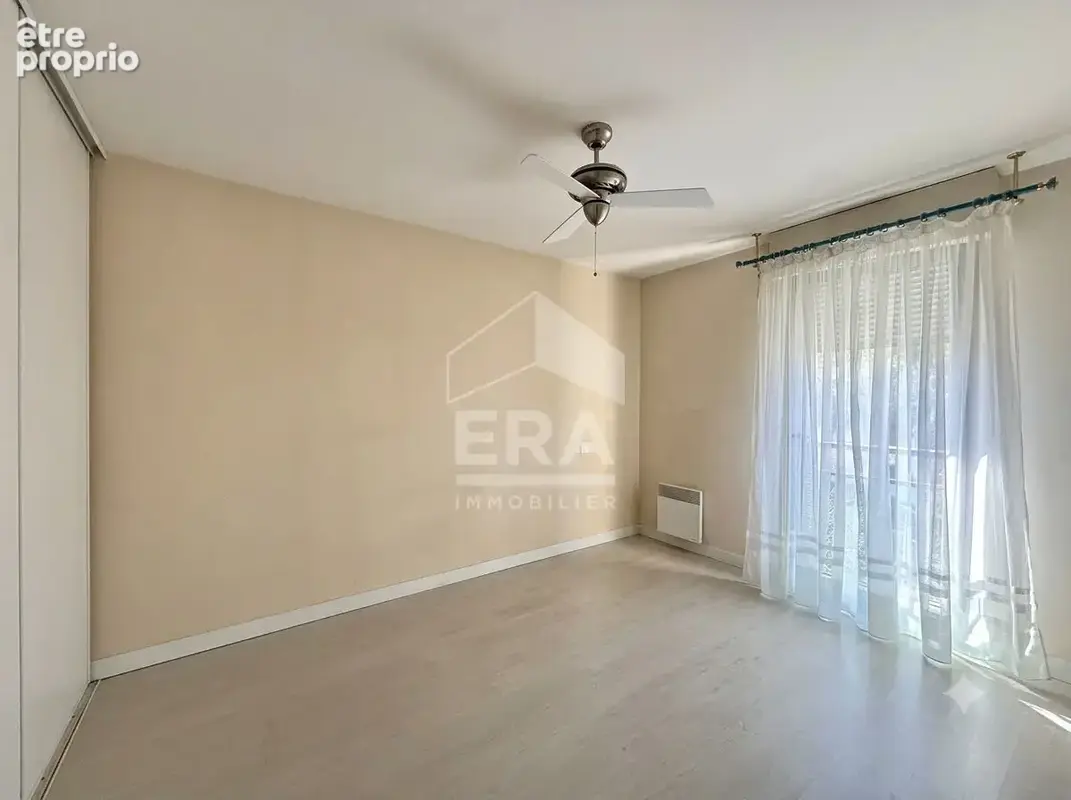 Appartement 2 chambres - EMPLACEMENT RARE HYPERCENTRE - Vaux-sur-mer. - photo 5