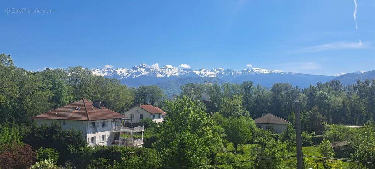 Appartement à LA TRONCHE