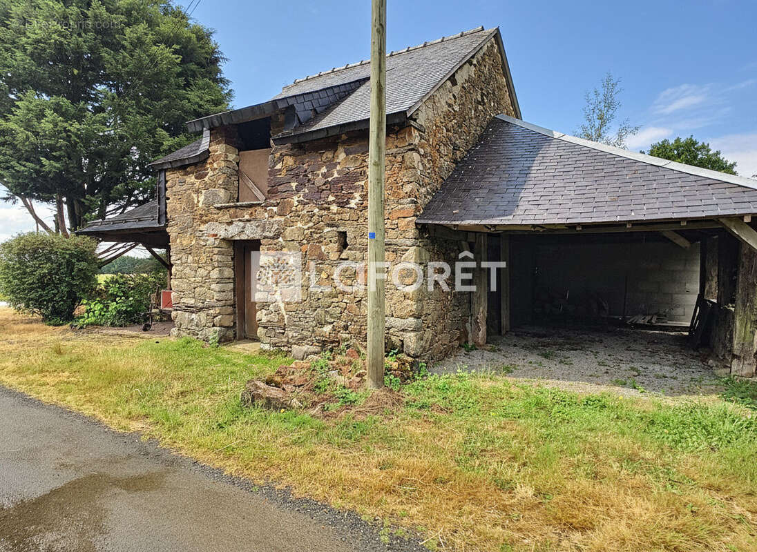 Maison à MAURE-DE-BRETAGNE