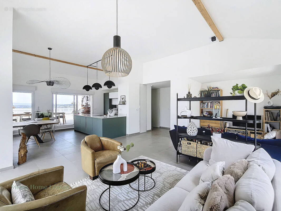 Appartement à EVIAN-LES-BAINS