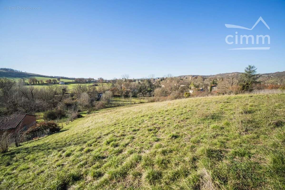 Terrain à CORDES-SUR-CIEL