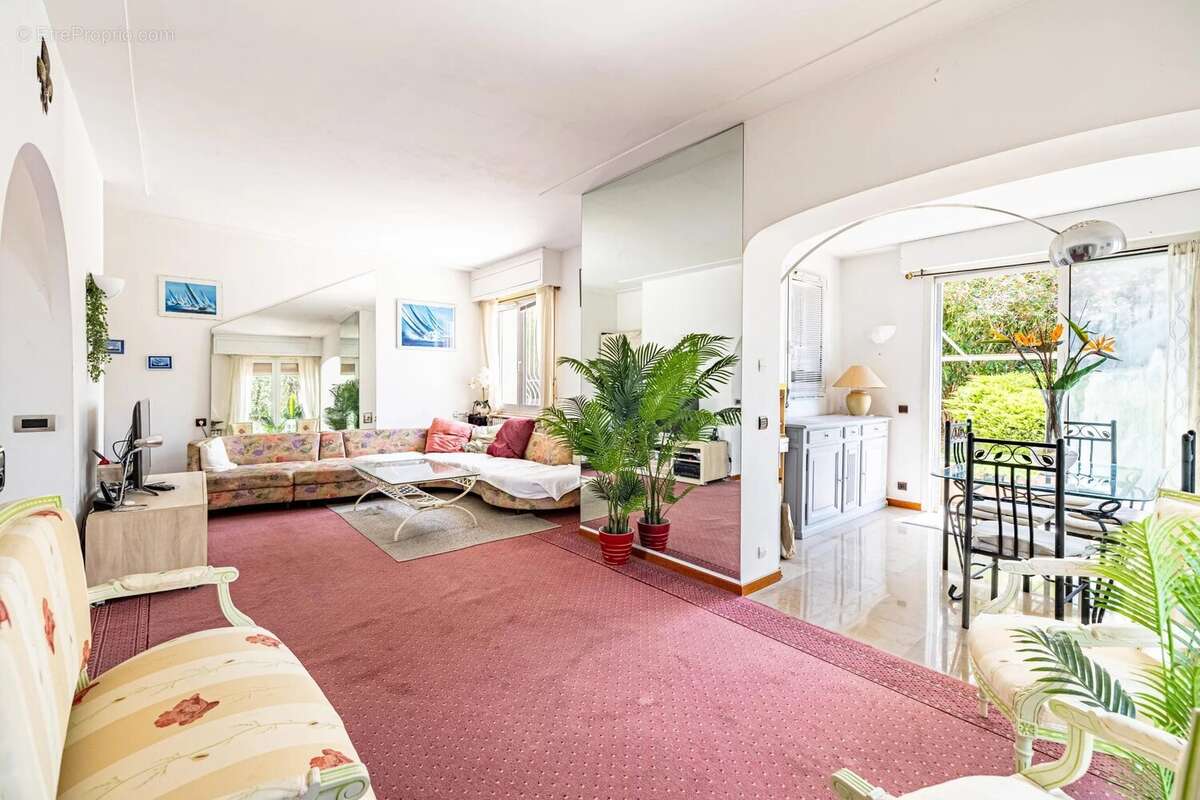 Nice - Fabron - Villa de 135 m2 - Terrain de 580m2 - Vue Mer et montagnes - photo 3