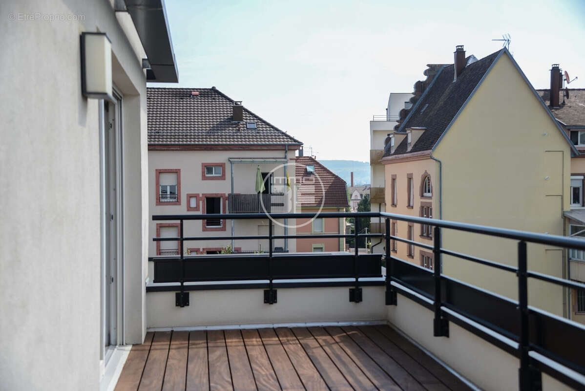 Appartement 84 m² à Saint-Louis  - photo 5
