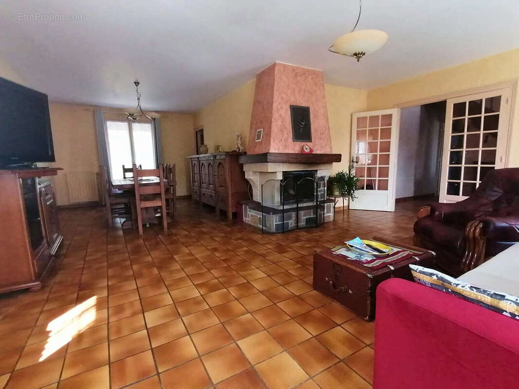 Maison à LA SOUTERRAINE