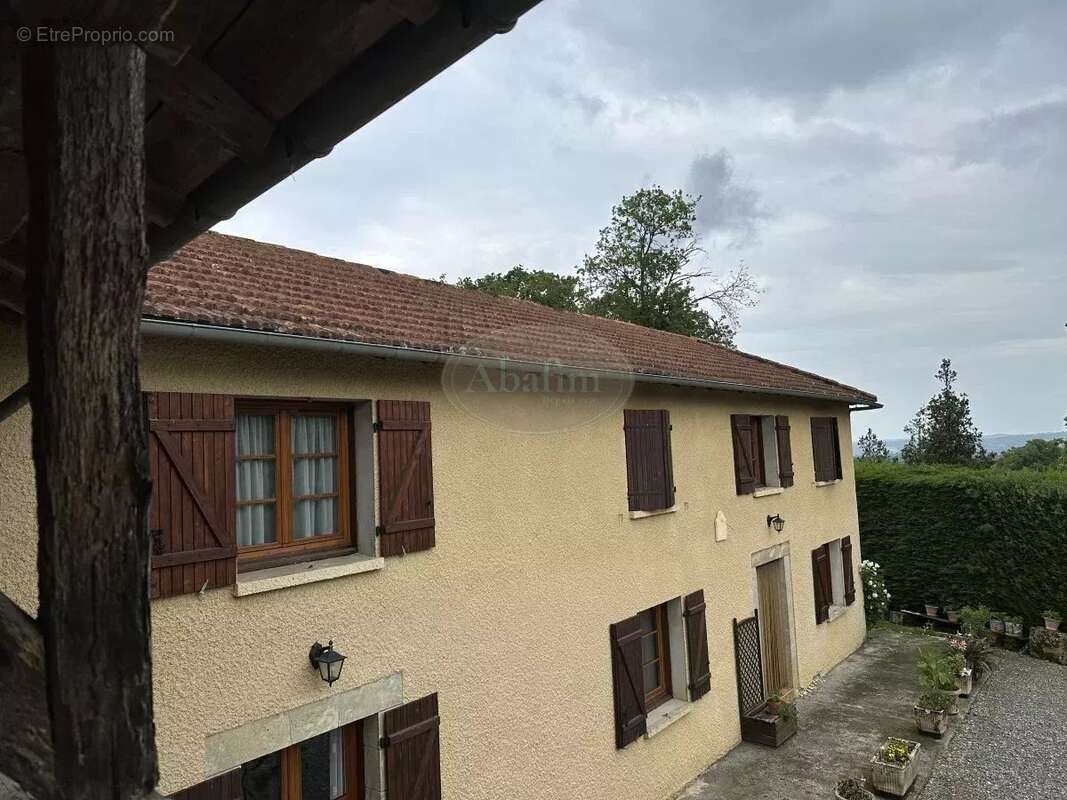 Maison à SAINTE-DODE