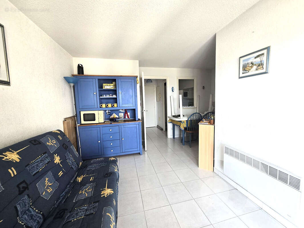 Fréjus plage  t1 bis avec coin nuit, piscine, parking - photo 3