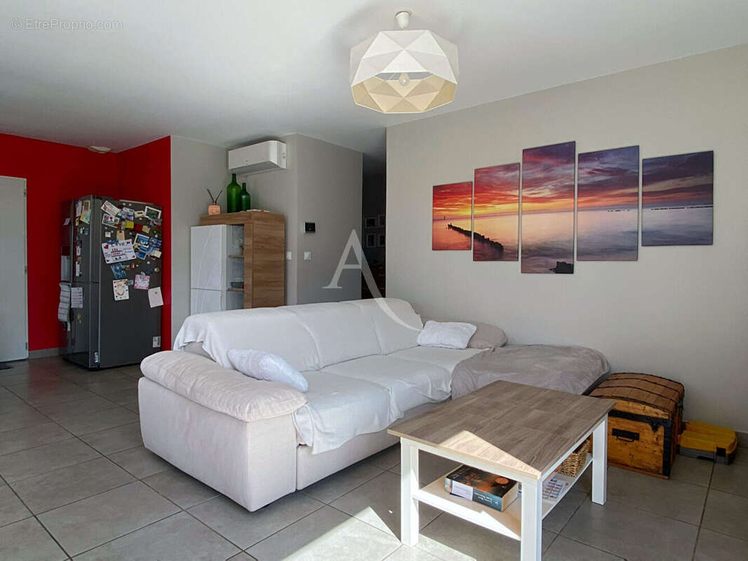 Maison à SAINT-JEAN-D'ILLAC