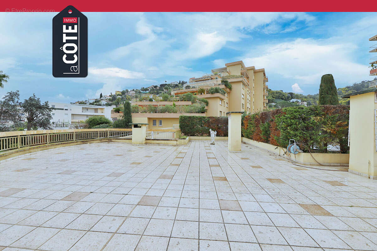 Appartement à MANDELIEU-LA-NAPOULE