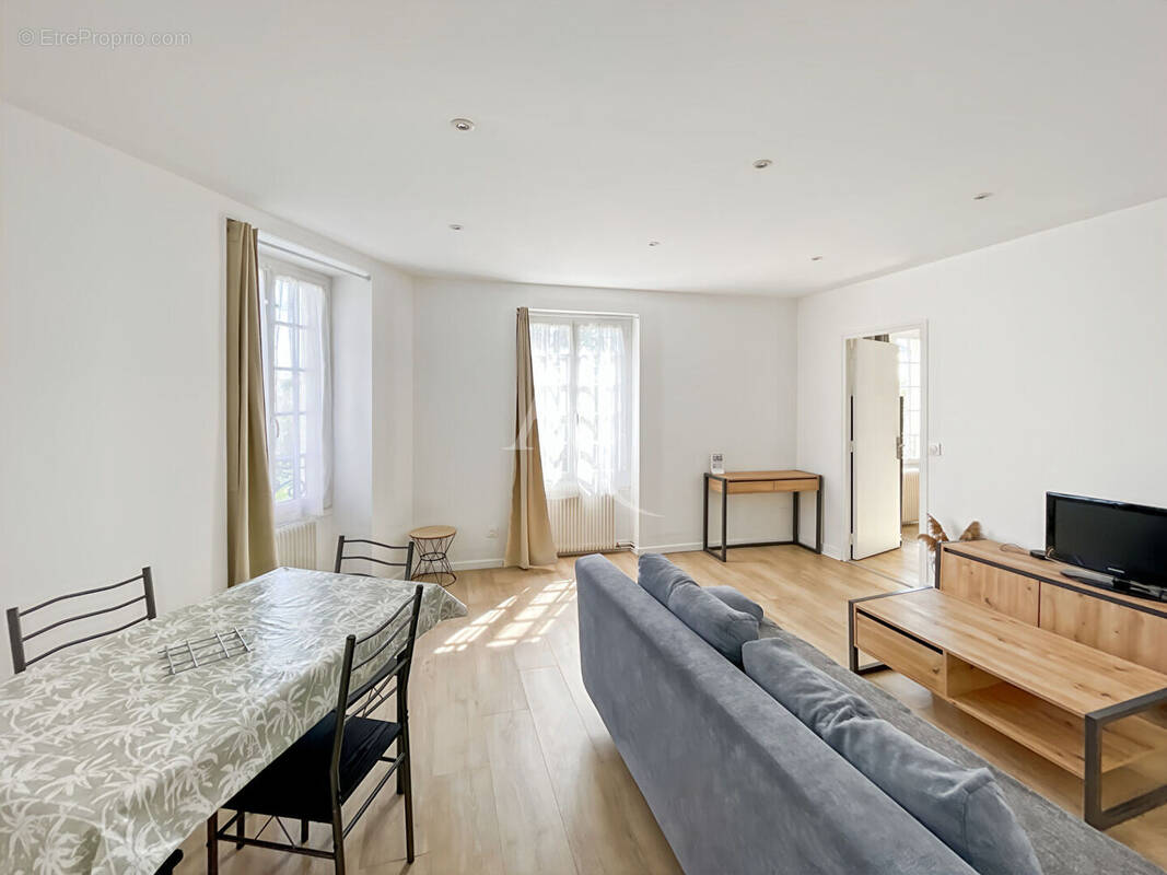 Appartement à AUVERS-SUR-OISE