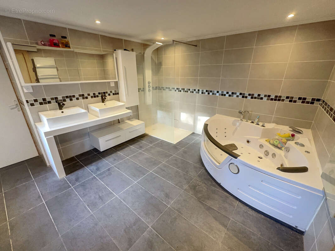 Maison à VERNOUILLET