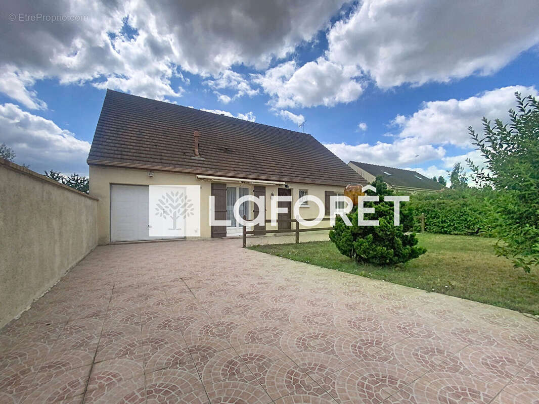 Maison à PERTHES